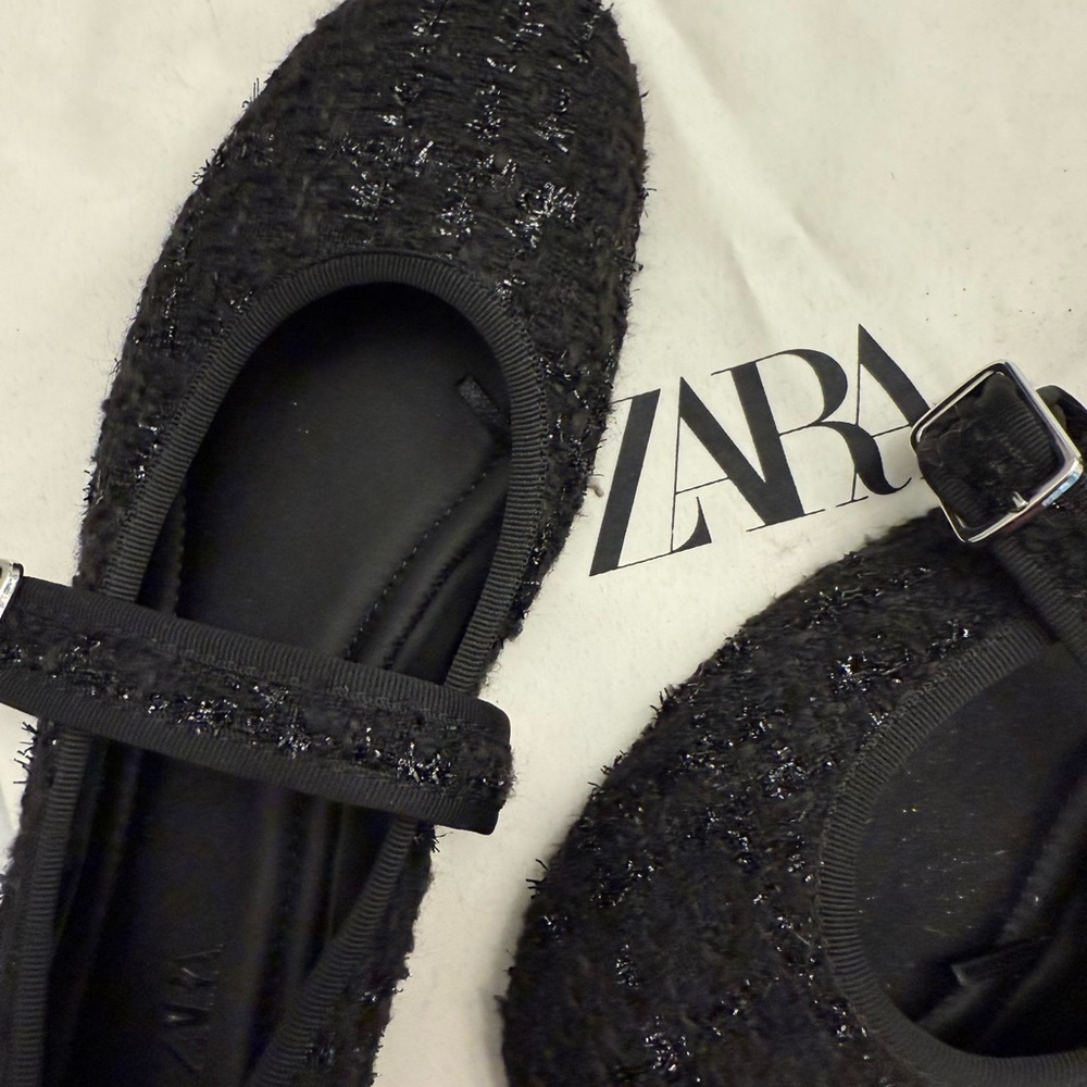 Brand new Zara Women's Tweed Flats